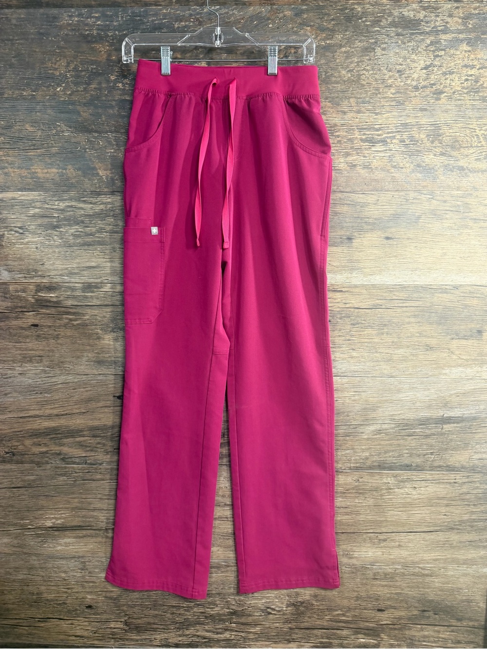 Figs Women's Scrub Pants in Magenta